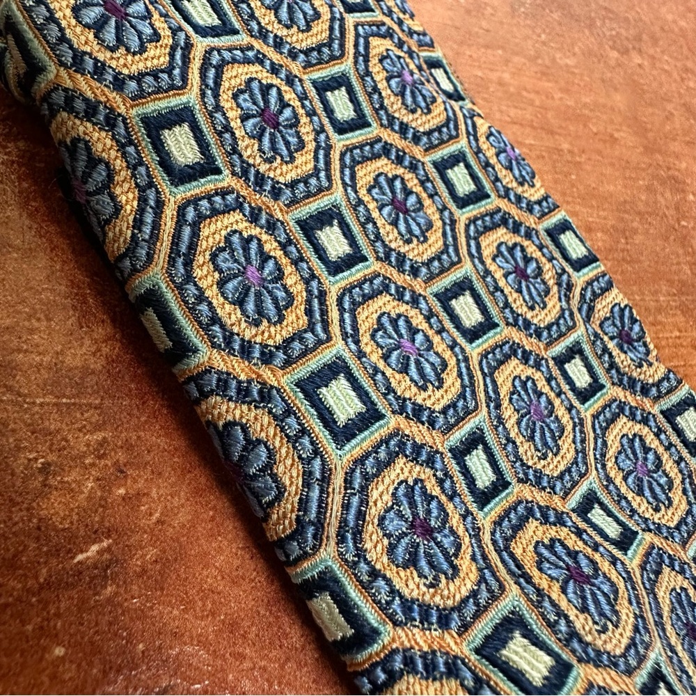 Piattelli Hand Made Silk Hexagonal Pattern Tie